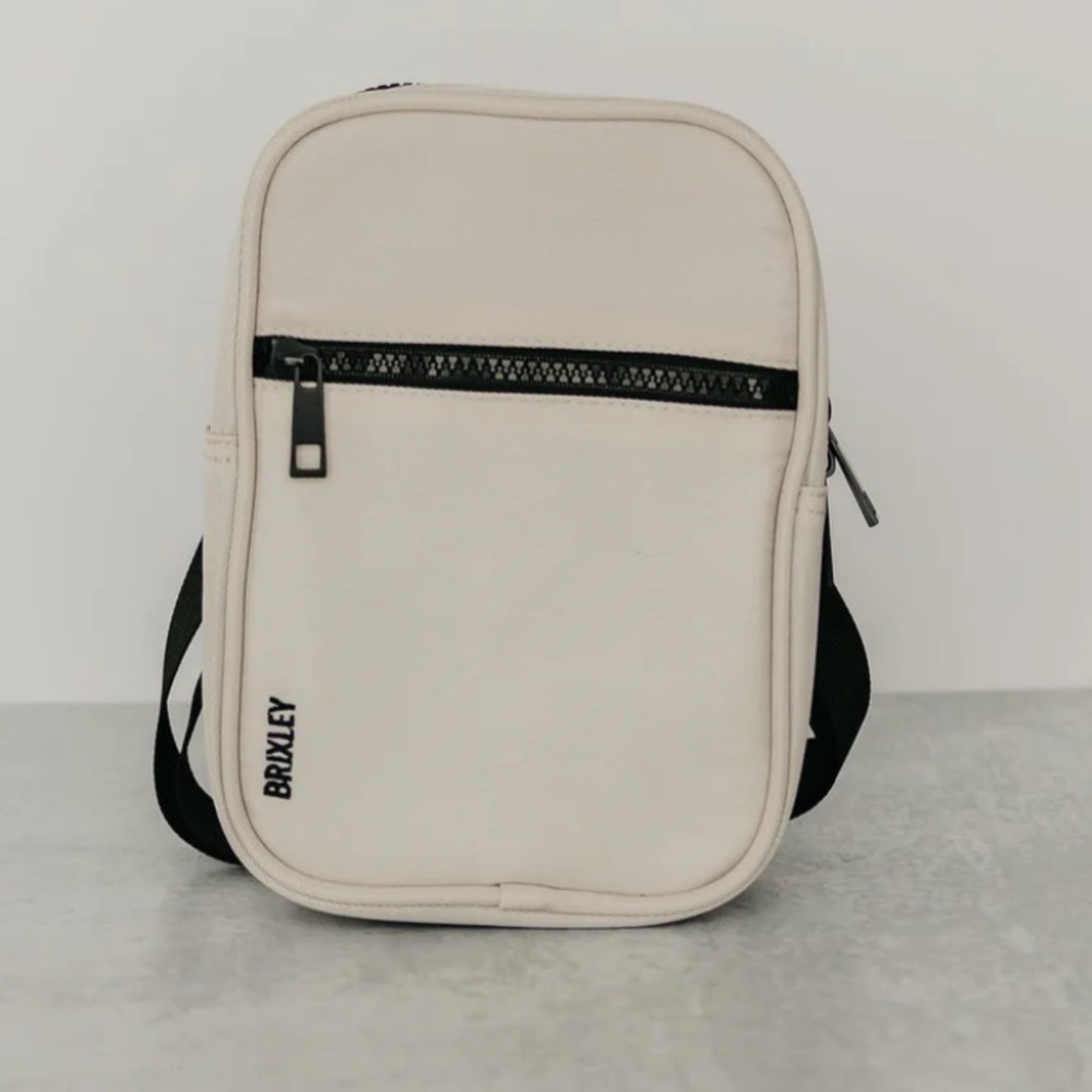 Medium Brixley Crossbody